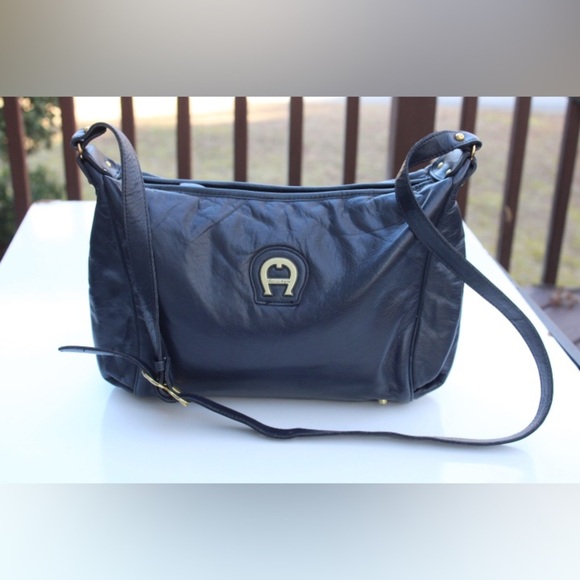 Vintage Etienne Aigner cross body bag - Picture 9 of 14